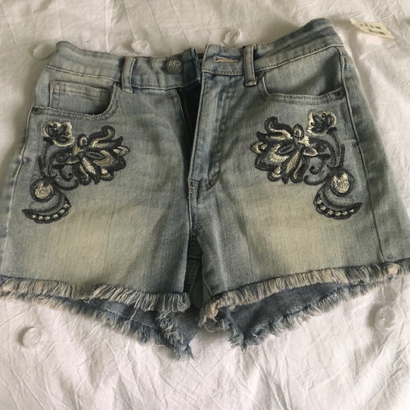 Two pairs of Tokyo darling shorts - Picture 3 of 6